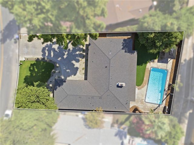 958 Fairway, Bakersfield, CA 93309