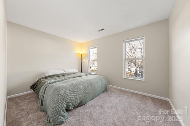 7515 Crestside Lane, Charlotte, NC 28227