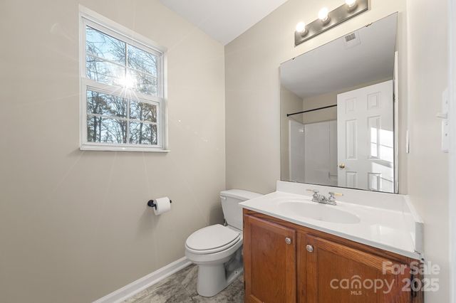 7515 Crestside Lane, Charlotte, NC 28227