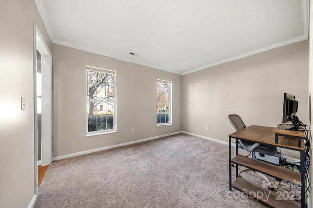 7515 Crestside Lane, Charlotte, NC 28227