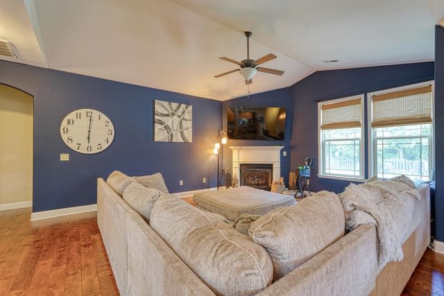 921 Benchmark Drive, Wellford, SC 29385