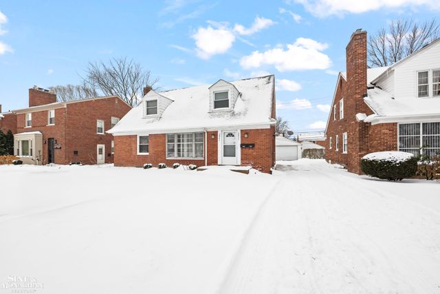2037 Vernier Road, Grosse Pointe Woods, MI 48236