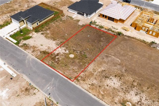 305 N 30th Street, Hidalgo, TX 78557