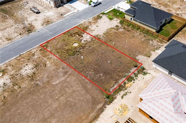 305 N 30th Street, Hidalgo, TX 78557