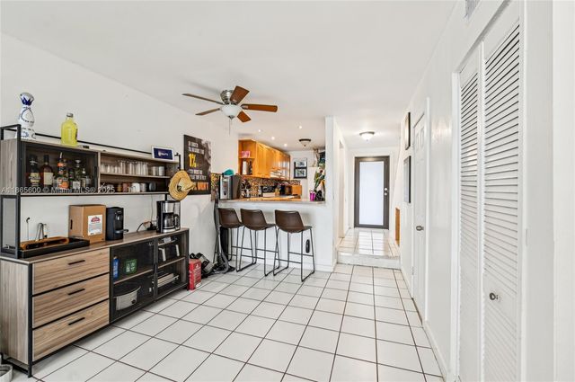 1901 NW S River Dr 16B, Miami, FL 33125