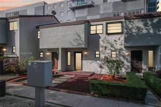 1901 NW S River Dr 16B, Miami, FL 33125