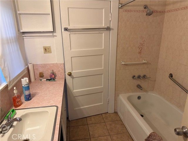 350 W 59th, Los Angeles, CA 90003