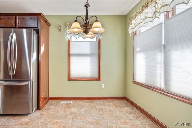 5 Saint Davids Road, Lancaster, NY 14086