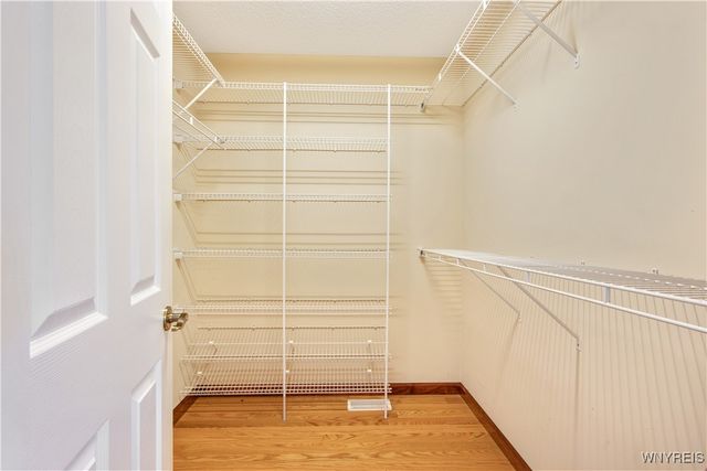 5 Saint Davids Road, Lancaster, NY 14086