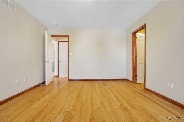 5 Saint Davids Road, Lancaster, NY 14086