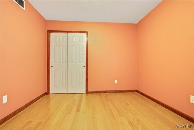 5 Saint Davids Road, Lancaster, NY 14086