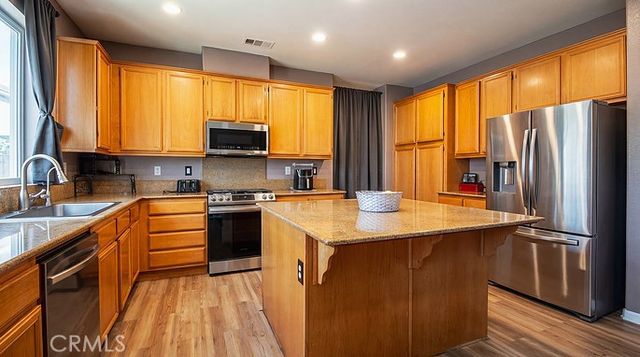 14357 Nicoles, Adelanto, CA 92301