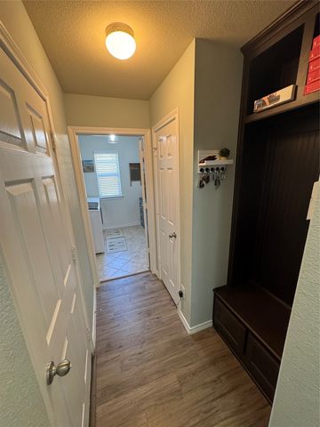 4101 Bridle Path Lane, Sanger, TX 76266