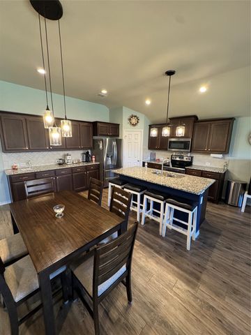 4101 Bridle Path Lane, Sanger, TX 76266