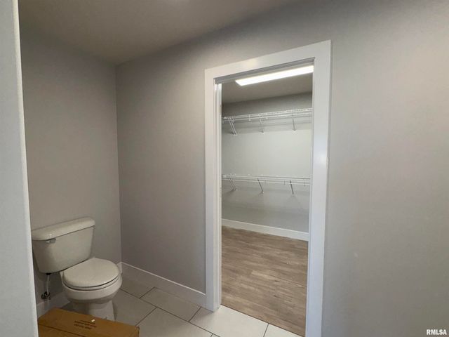 1701 Ambleside Drive, Springfield, IL 62711