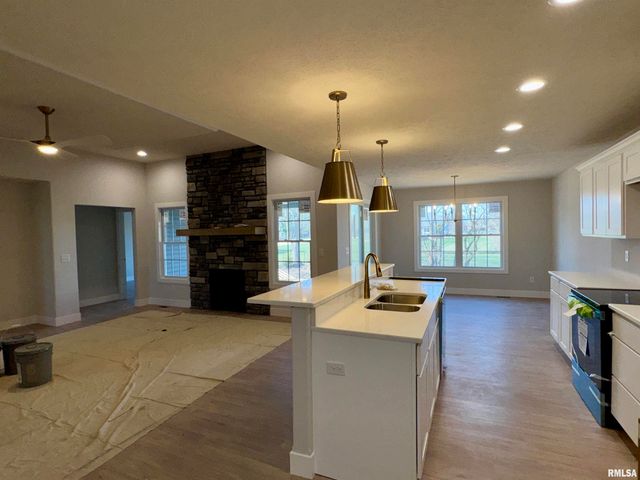 1701 Ambleside Drive, Springfield, IL 62711