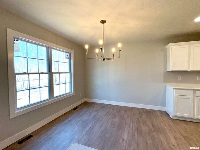 1701 Ambleside Drive, Springfield, IL 62711