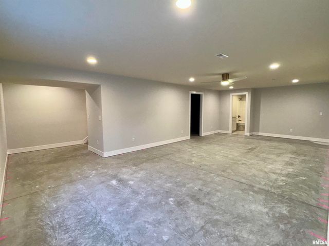 1701 Ambleside Drive, Springfield, IL 62711