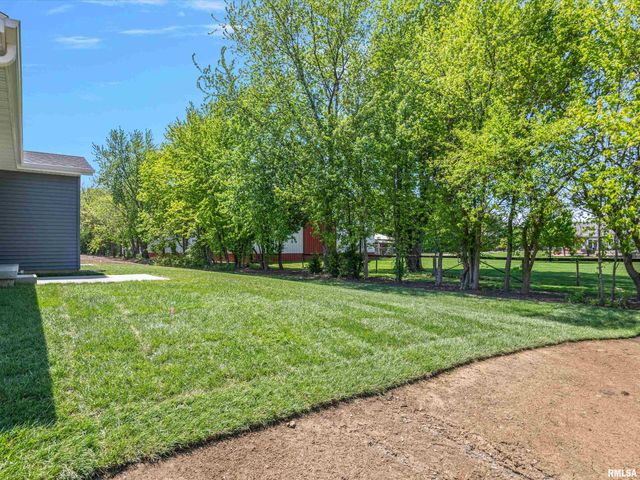 1701 Ambleside Drive, Springfield, IL 62711