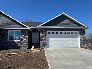 1701 Ambleside Drive, Springfield, IL 62711