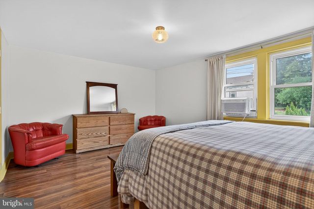 675 E MARKET ST, Marietta, PA 17547