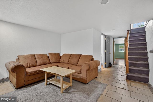 675 E MARKET ST, Marietta, PA 17547