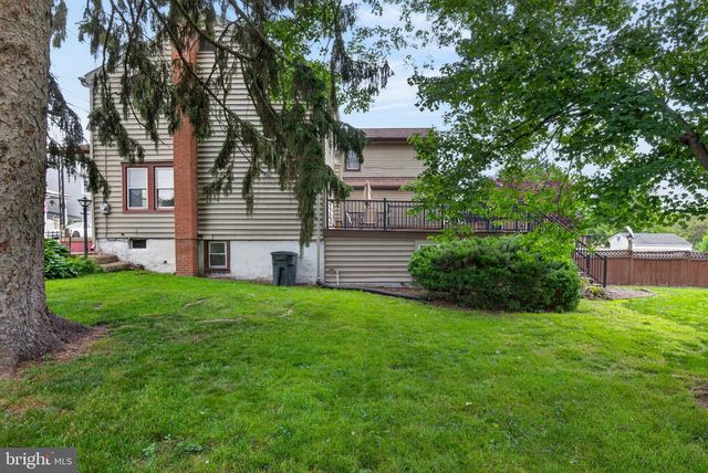675 E MARKET ST, Marietta, PA 17547