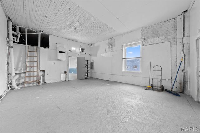 318 Broadway Street, Elsberry, MO 63343