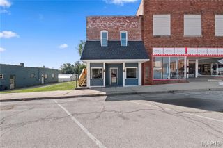 318 Broadway Street, Elsberry, MO 63343