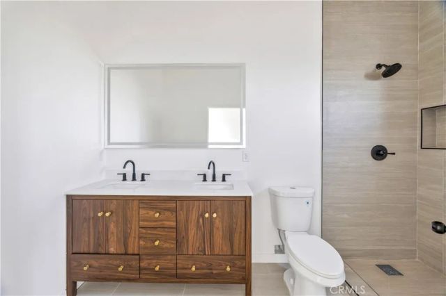 10905 Dalerose Avenue, Inglewood, CA 90304