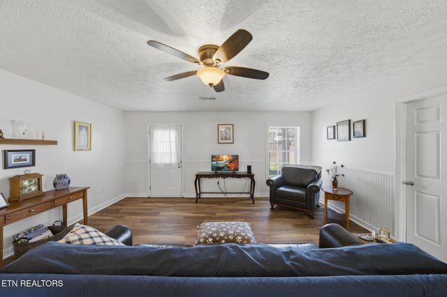 2312 Scenic Mountain Drive, Sevierville, TN 37876