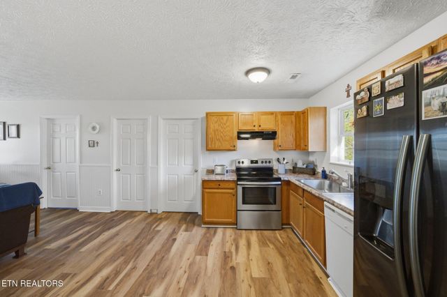 2312 Scenic Mountain Drive, Sevierville, TN 37876