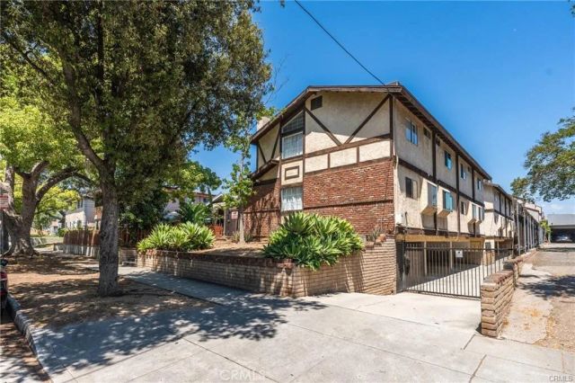 408 N Catalina 6, Pasadena, CA 91106