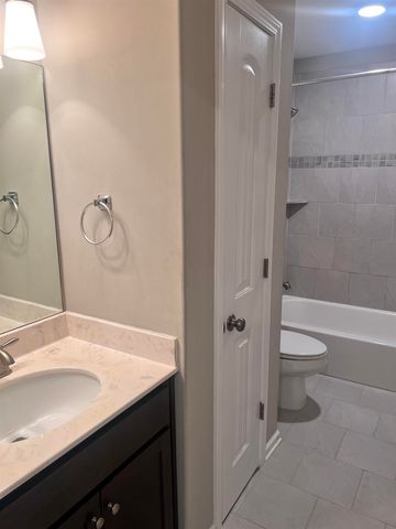 8254 HOLSTON DR, Memphis, TN 38125