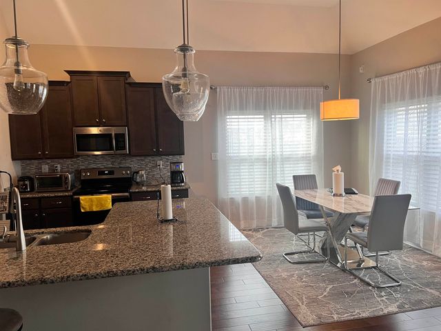 8254 HOLSTON DR, Memphis, TN 38125