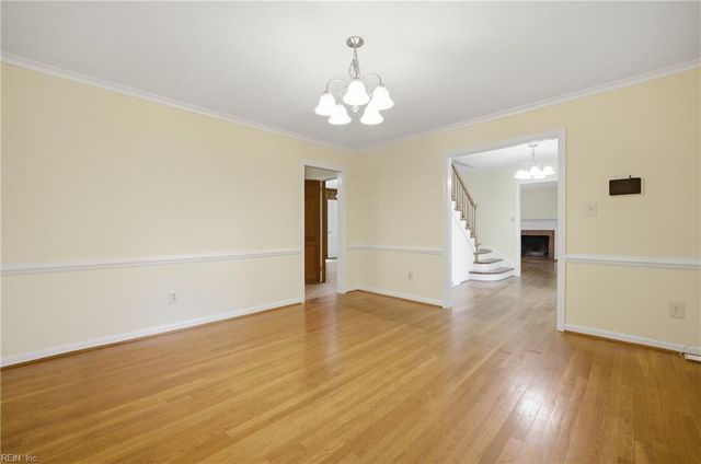 34 Laurel Wood RD, Newport News, VA 23602