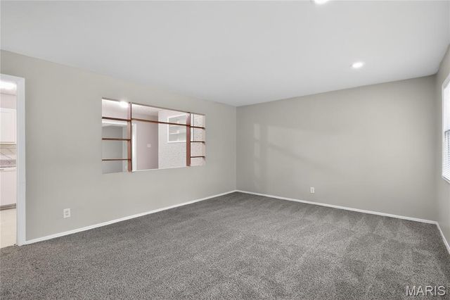 1012 Forestwood Drive, St Louis, MO 63135