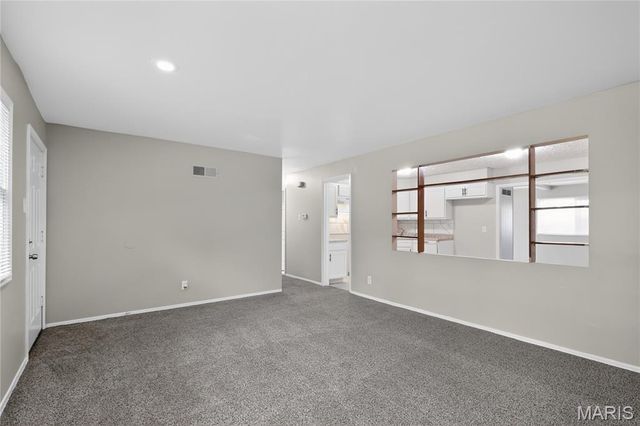 1012 Forestwood Drive, St Louis, MO 63135
