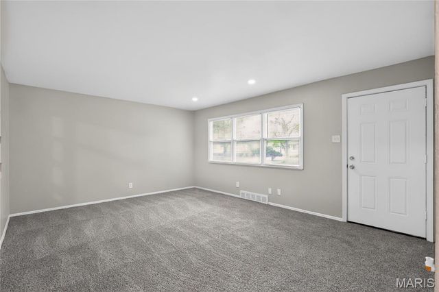 1012 Forestwood Drive, St Louis, MO 63135