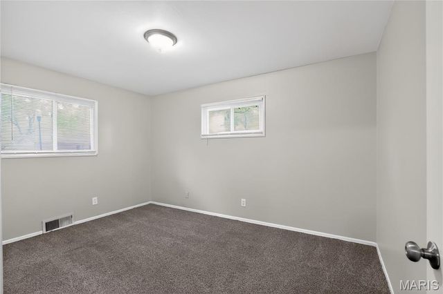 1012 Forestwood Drive, St Louis, MO 63135