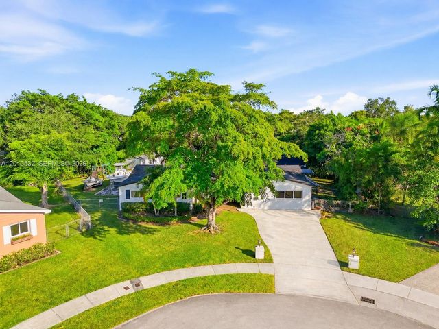 9331 SW 104th Court, Miami, FL 33176