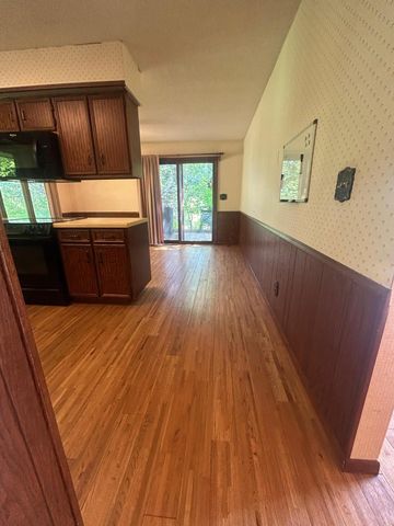 5905 Country Club Road, Excelsior, MN 55331