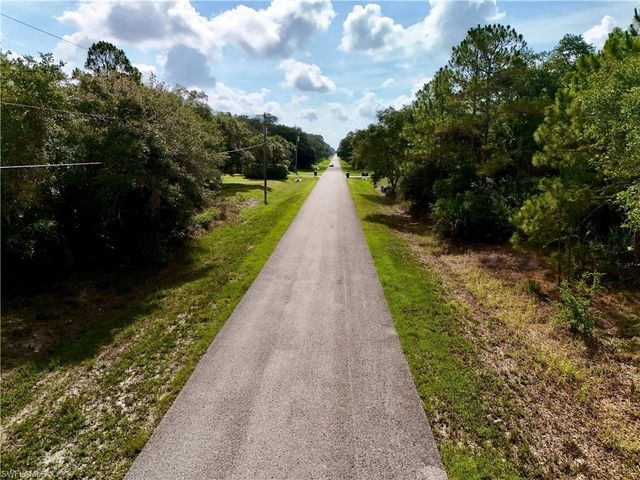 280 35th AVE NW, Naples, FL 34120
