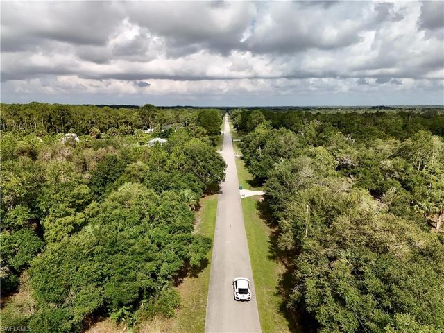 280 35th AVE NW, Naples, FL 34120