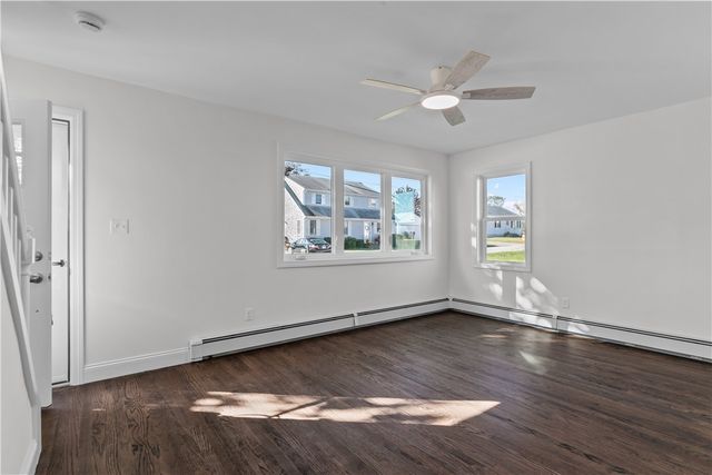 63 Clearview Avenue, Portsmouth, RI 02871