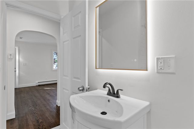 63 Clearview Avenue, Portsmouth, RI 02871