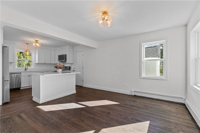 63 Clearview Avenue, Portsmouth, RI 02871