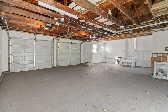 63 Clearview Avenue, Portsmouth, RI 02871