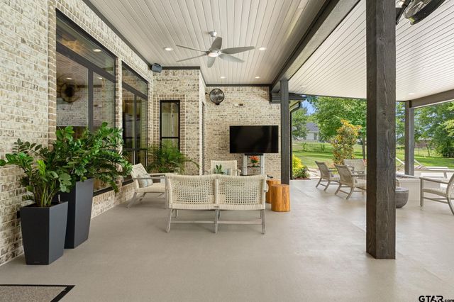 11893 County Road 1169, Tyler, TX 75703