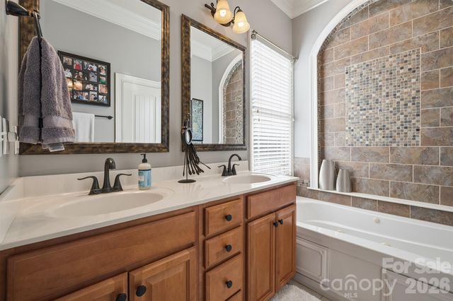 140 Pine Bluff Drive, Mooresville, NC 28117